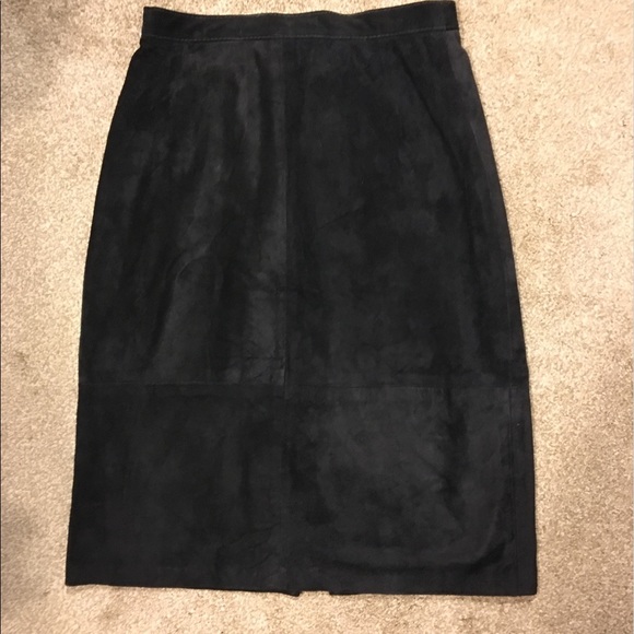 NWOT Suede Skirt - Picture 1 of 3